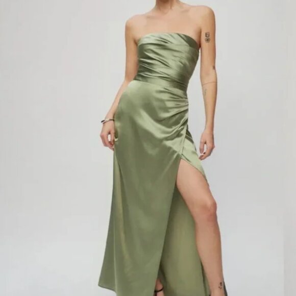 Reformation Dresses & Skirts - Reformation Barrow Silk Dress in Artichoke Size 4